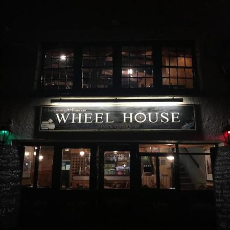 The Wheel House Hotel เมวากิสซีย์ ภายนอก รูปภาพ